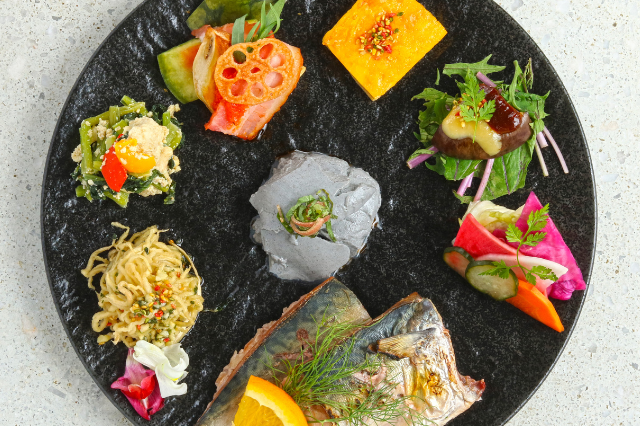 魚や野菜をバランスよく楽しめる